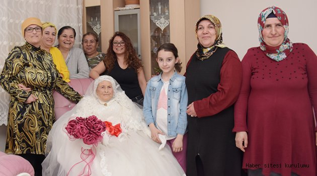 75 Yıllık Gelinlik Hayalini Tuzla Belediyesi İle Gerçekleştirdi