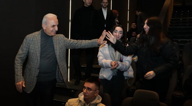 BAŞKAN YILDIRIM GENÇLERLE BULUŞTU