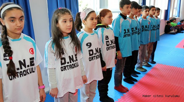 ÇOCUKLAR SPOR SINIFINA KAVUŞTU