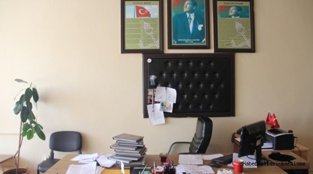 Dört ve sekiz yıllık müdürler öğretmen olacak