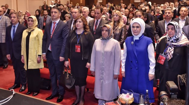 EMİNE ERDOĞAN, “ANADOLU ANA DOLU” İSİMLİ PROGRAMA KATILDI