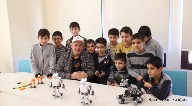 Geleceğin Robot Mühendisleri T-Rex’i Üretti