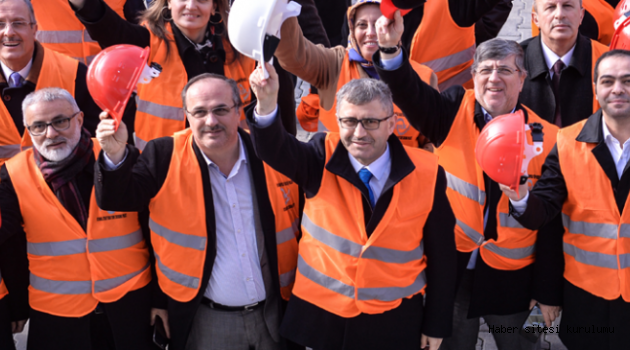 HİLMİ TÜRKMEN: BU PROJEYE ŞAPKA ÇIKARILIR