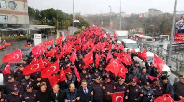 İSTANBUL İTFAİYESİ TERÖRE KARŞI YÜRÜDÜ