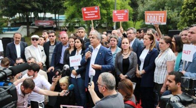 Maçka Parkı nöbetine CHP Üsküdar’dan da katılım oldu