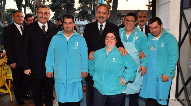 ÖZHASEKİ TEBESSÜM KAHVESİ’Nİ ZİYARET ETTİ