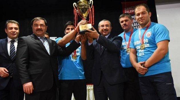 Şampiyon Sancaktepe, muhteşem törenle kupasına kavuştu