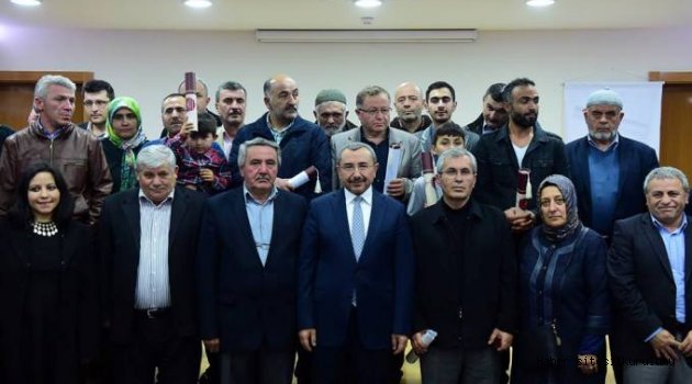 Sancaktepe’de 53 tapu hak sahiplerine teslim edildi