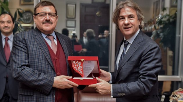 Sosyal Market’in En Önemli Özelliği Şeffaflığıdır