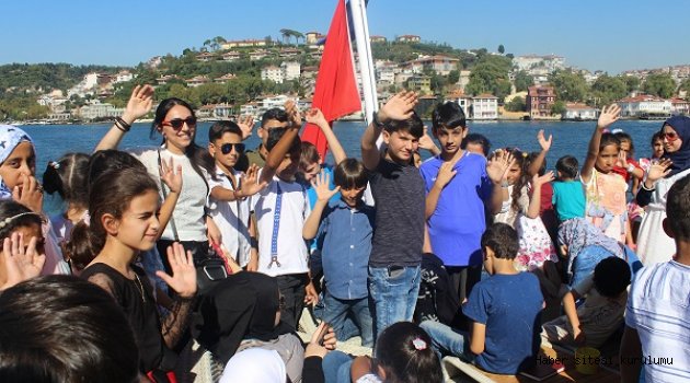 Suriyeli Çocuklar Boğazla Tanıştı