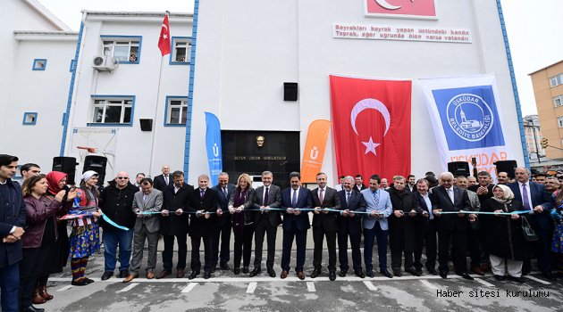 ÜSKÜDAR BELEDİYESİ GENÇLERE HİZMET ETMEYE DEVAM EDİYOR