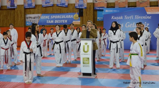 ÜSKÜDARLI GENÇ SPORCULARA KUŞAK TERFİ TÖRENİ