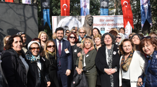 Zübeyde Hanım Heykeli Açıldı...